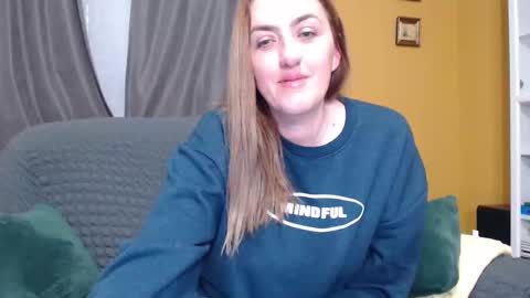 Ella  Max online show from February 11, 2025, 7:02 am