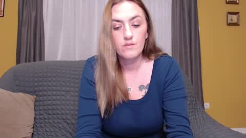 Ella  Max online show from February 15, 2025, 9:15 pm