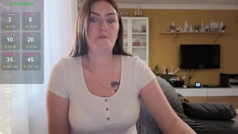 Snapshot of ella_max_live chatting on March 16, 2026, 6:17 am Ella Max online show from March 16, 2026, 6:17 am