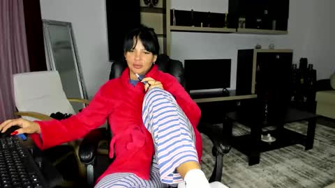 Snapshot of ella_sweety0 chatting on April 10, 2026, 10:03 pm Ella online show from April 10, 2026, 10:03 pm
