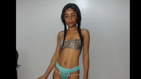Snapshot of ellababy8 chatting on October 19, 2025, 5:08 am ella online show from October 19, 2025, 5:08 am