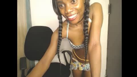 ella online show from May 25, 2026, 5:02 am