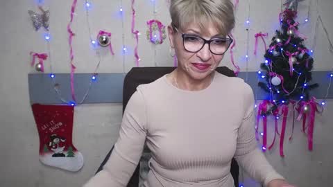 Snapshot of ellabonito chatting on January 12, 2025, 9:30 am EllaBonito online show from January 12, 2025, 9:30 am