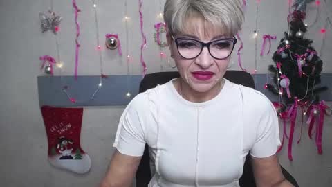 Snapshot of ellabonito chatting on January 16, 2025, 6:25 am EllaBonito online show from January 16, 2025, 6:25 am