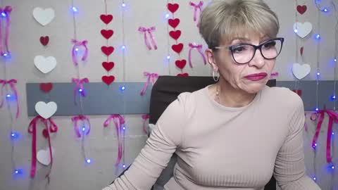 Snapshot of ellabonito chatting on January 26, 2025, 6:28 am EllaBonito online show from January 26, 2025, 6:28 am