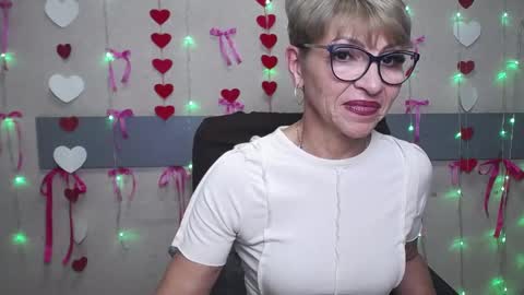 Snapshot of ellabonito chatting on January 30, 2025, 3:29 pm EllaBonito online show from January 30, 2025, 3:29 pm