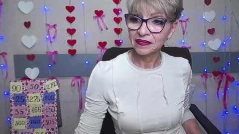 Snapshot of ellabonito chatting on February 5, 2025, 3:31 pm EllaBonito online show from February 5, 2025, 3:31 pm