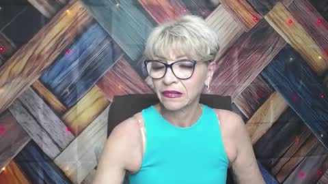 Snapshot of ellabonito chatting on September 17, 2025, 5:20 am EllaBonito online show from September 17, 2025, 5:20 am