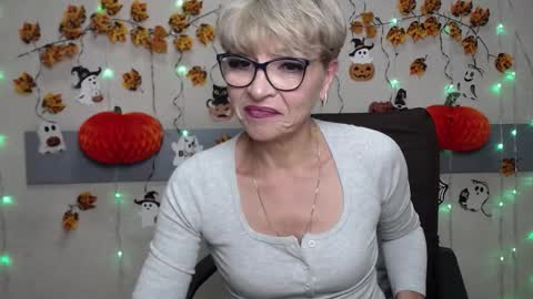 Snapshot of ellabonito chatting on October 20, 2025, 5:30 am EllaBonito online show from October 20, 2025, 5:30 am