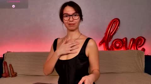 Snapshot of ellacanny chatting on February 26, 2026, 5:17 am ellacanny online show from February 26, 2026, 5:17 am