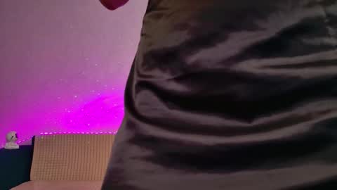 Snapshot of ellacanny chatting on March 4, 2026, 5:13 am ellacanny online show from March 4, 2026, 5:13 am