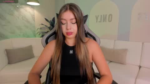 EllaClark online show from March 8, 2025, 6:26 pm