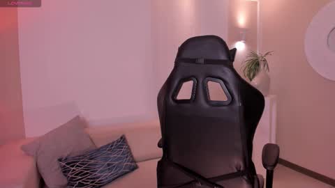 EllaClark online show from September 8, 2025, 7:02 pm