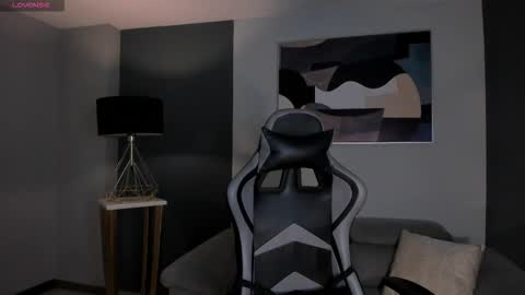 Snapshot of ellaclark chatting on September 28, 2025, 4:56 pm EllaClark online show from September 28, 2025, 4:56 pm