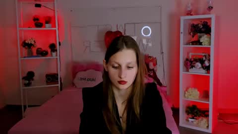 Ella online show from February 27, 2025, 2:32 pm