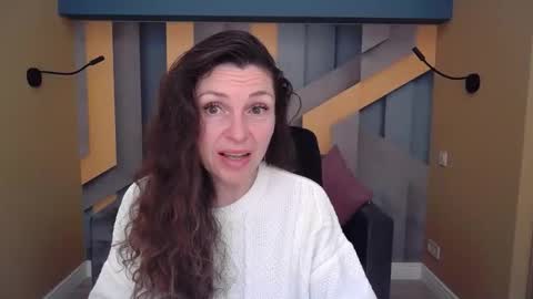 EllaLongs online show from November 26, 2025, 12:39 pm