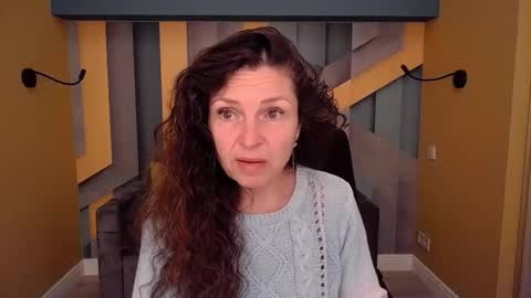 EllaLongs online show from May 1, 2026, 11:26 am