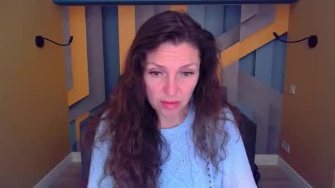 EllaLongs online show from May 4, 2026, 11:28 am