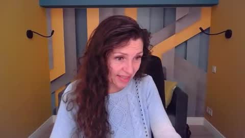 EllaLongs online show from May 5, 2026, 11:29 am