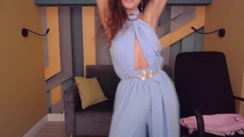 EllaLongs online show from June 21, 2026, 11:46 am