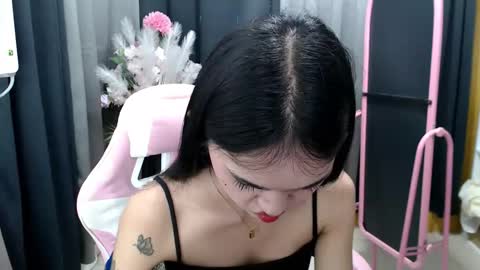 Snapshot of ellamiller69 chatting on April 17, 2026, 2:42 pm ELLA online show from April 17, 2026, 2:42 pm
