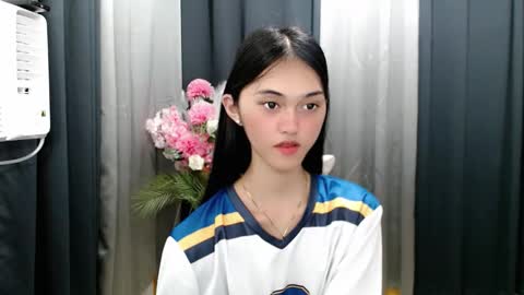 Snapshot of ellamiller69 chatting on April 26, 2026, 1:42 pm ELLA online show from April 26, 2026, 1:42 pm