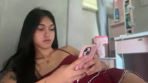 Snapshot of ellamiller69 chatting on May 8, 2026, 2:06 am ELLA online show from May 8, 2026, 2:06 am