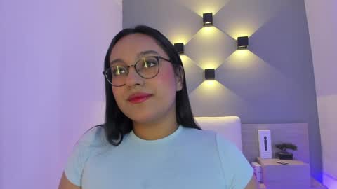 Ella online show from December 30, 2024, 5:04 am