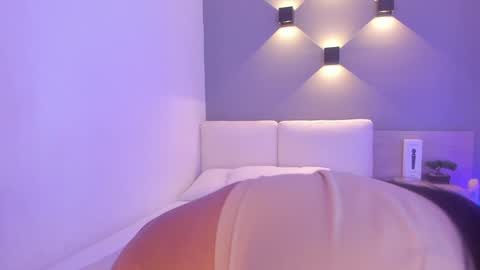 Ella online show from January 24, 2025, 4:37 am