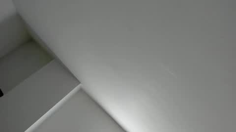 Ella online show from September 20, 2025, 11:11 am