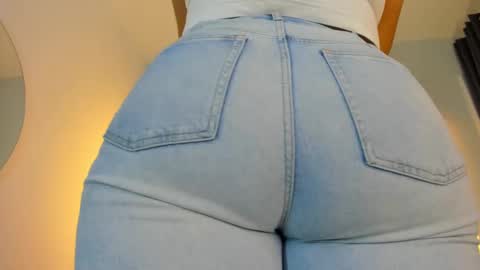 Ella online show from November 13, 2025, 10:36 am