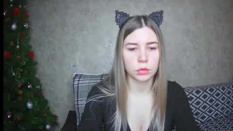 EllaNuar online show from January 30, 2025, 1:22 am