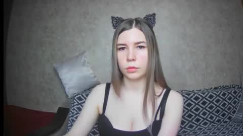 EllaNuar online show from February 12, 2025, 7:23 am