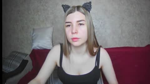 EllaNuar online show from March 6, 2025, 3:57 am