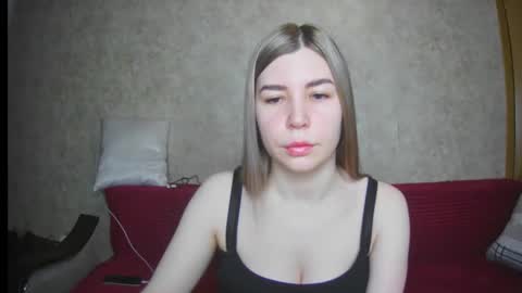 EllaNuar online show from March 11, 2025, 3:26 am
