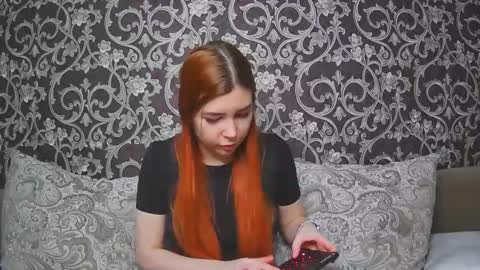 EllaNuar online show from February 10, 2026, 7:45 am