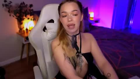Snapshot of ellatwox chatting on July 14, 2026, 5:56 am Ella online show from July 14, 2026, 5:56 am