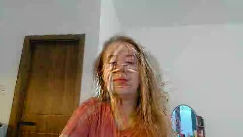 Snapshot of ellavoyage chatting on February 6, 2026, 9:56 am Hey EveryoneIm Ella Glad to see you in my room online show from February 6, 2026, 9:56 am