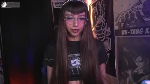 follow me on instagram .    online show from December 17, 2025, 12:22 pm