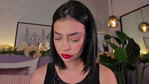 Elle Diane online show from December 19, 2024, 4:45 am