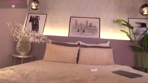 Snapshot of ellediane chatting on February 9, 2026, 10:14 pm Elle Diane online show from February 9, 2026, 10:14 pm