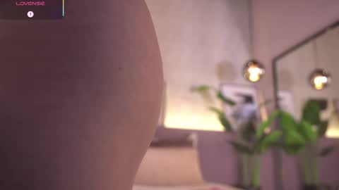 Snapshot of ellediane chatting on February 12, 2026, 10:38 pm Elle Diane online show from February 12, 2026, 10:38 pm