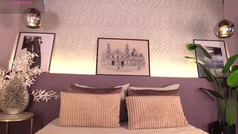 Snapshot of ellediane chatting on March 9, 2026, 10:25 pm Elle Diane online show from March 9, 2026, 10:25 pm