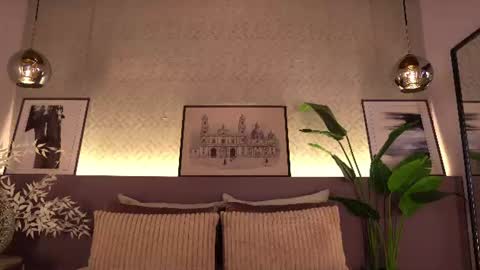 Snapshot of ellediane chatting on June 13, 2026, 10:18 pm Elle Diane online show from June 13, 2026, 10:18 pm