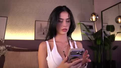 Elle Diane online show from July 2, 2026, 10:16 pm
