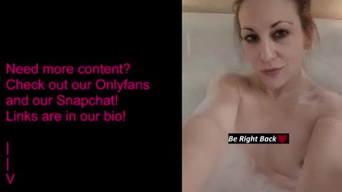 Lizzy Kay Petite online show from January 1, 2025, 5:54 am
