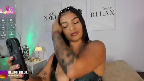 Yiss online show from June 5, 2026, 2:51 am