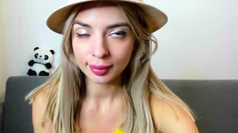 ellen_flow online show from July 28, 2026, 9:03 pm