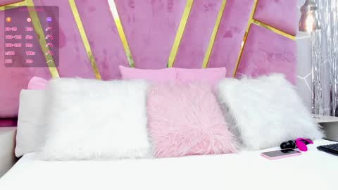 Snapshot of ellenasimons_ chatting on January 4, 2025, 8:27 pm Miss Elena online show from January 4, 2025, 8:27 pm