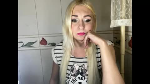 EllenMiss online show from September 13, 2025, 4:23 am